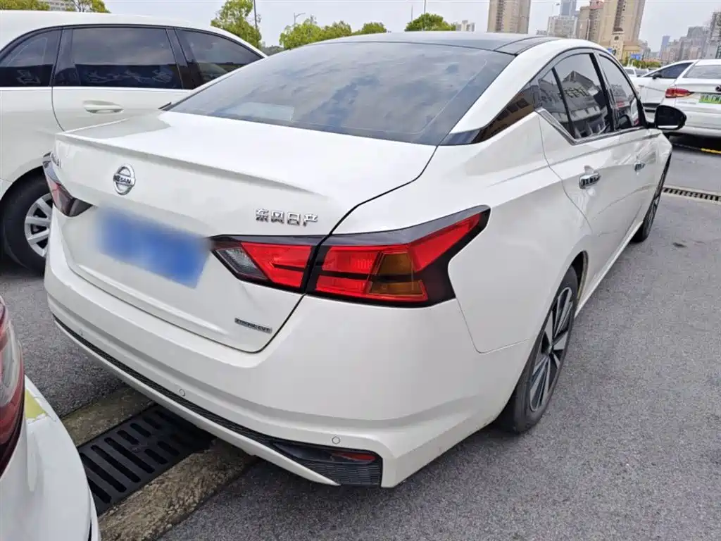 Photo 7 - Nissan Teana