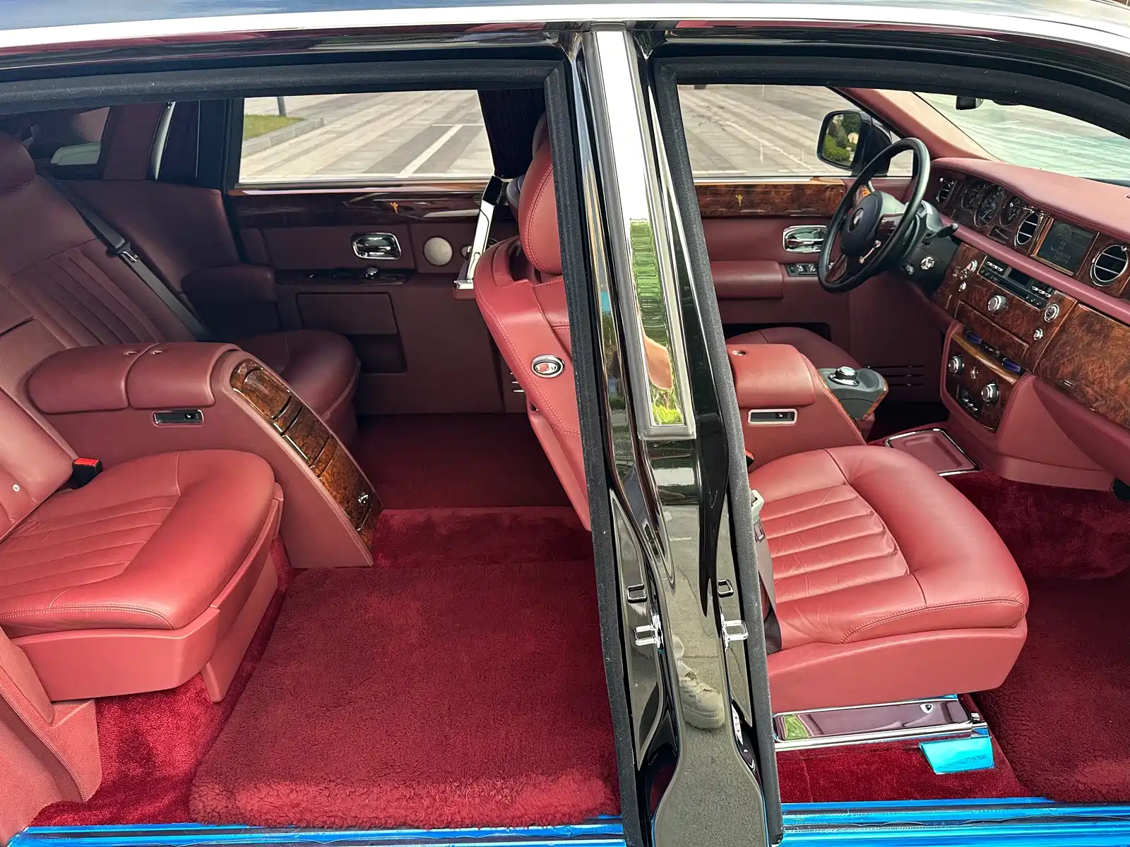 Фото 16 - Rolls-Royce Phantom