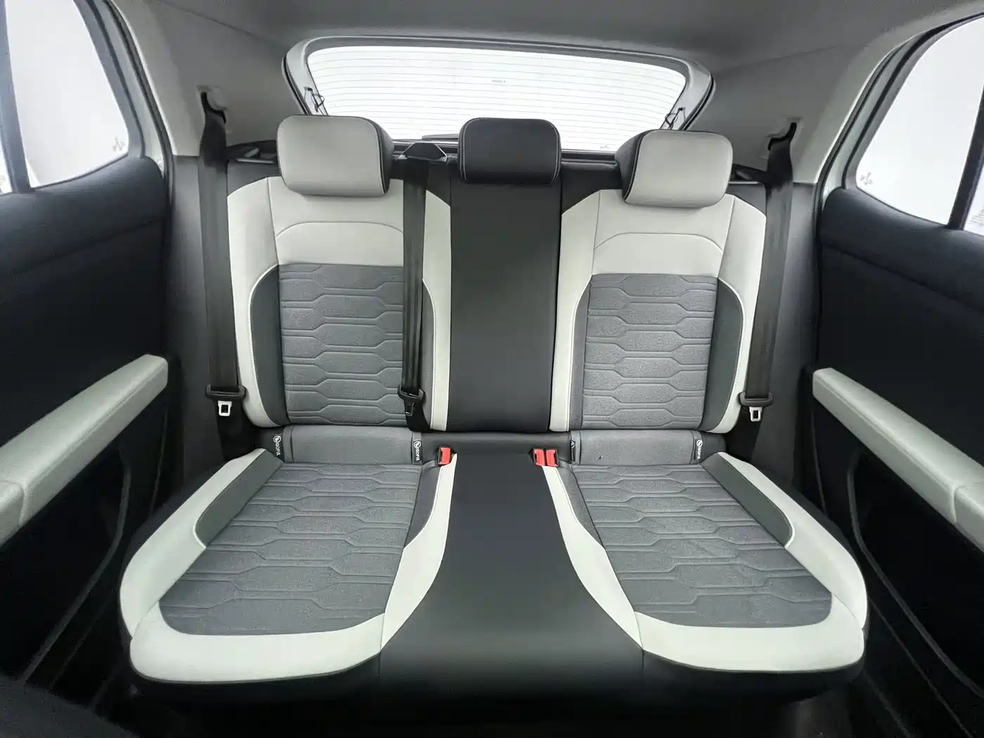 Volkswagen Tharu 2025 New Edge 1.5L Aspiration Edition фото 12