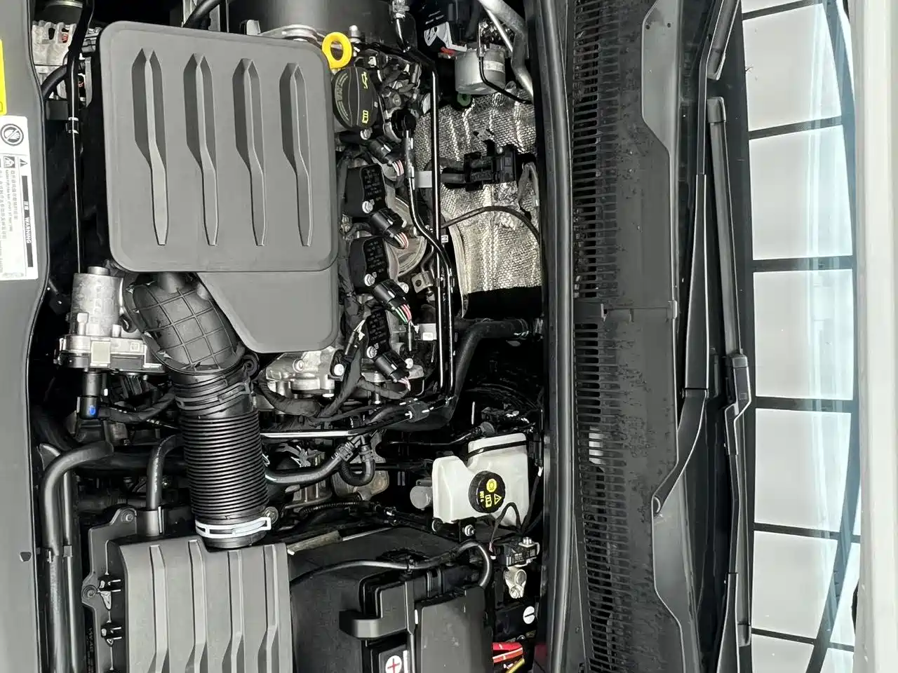 Volkswagen Tharu 2025 New Edge 1.5L Aspiration Edition фото 19