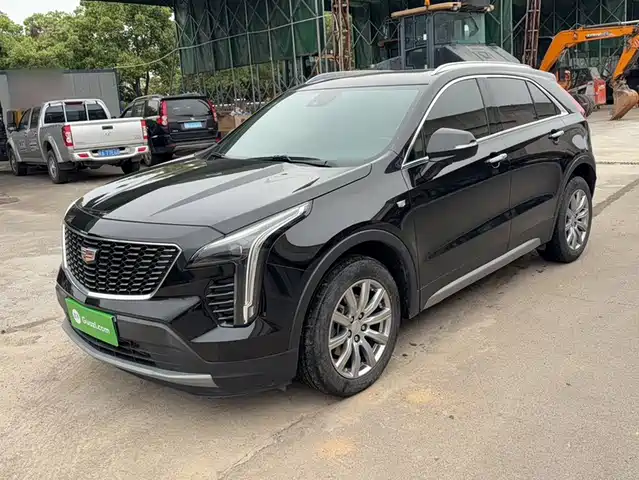 Cadillac XT4 28T, Люкс, моноприводный