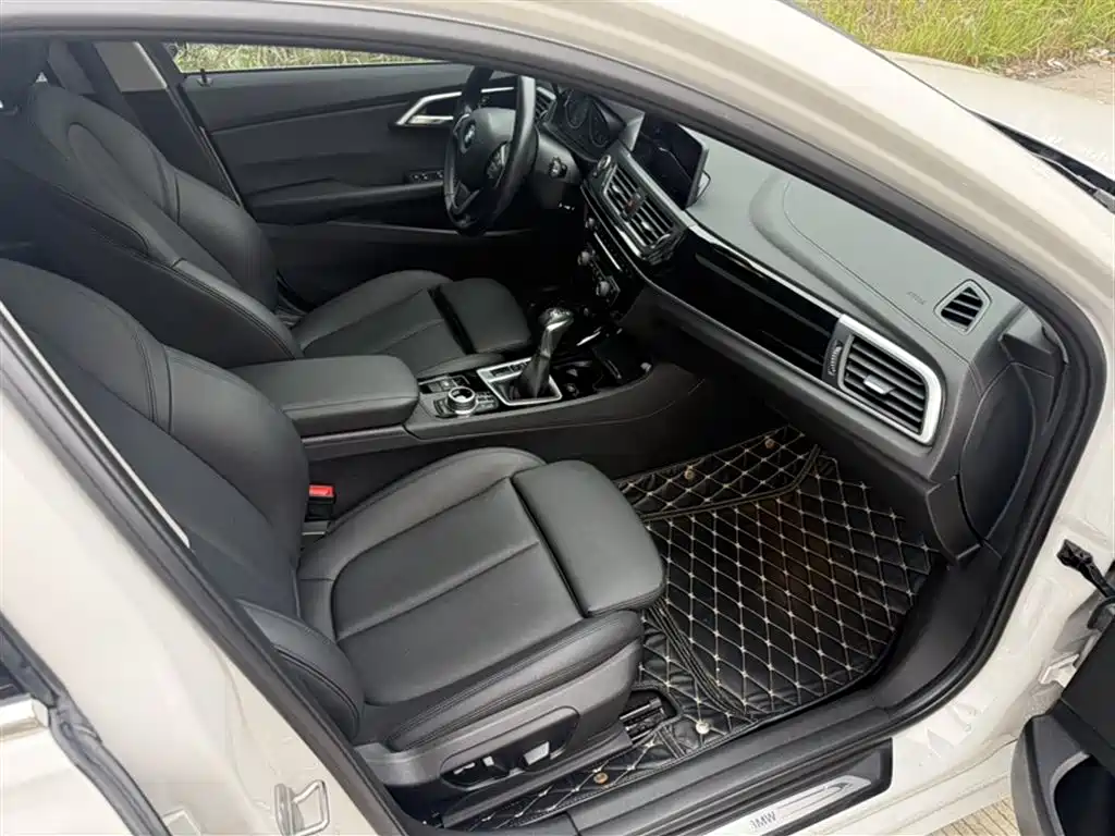 BMW 1 Series 2017 118i Design Package фото 19