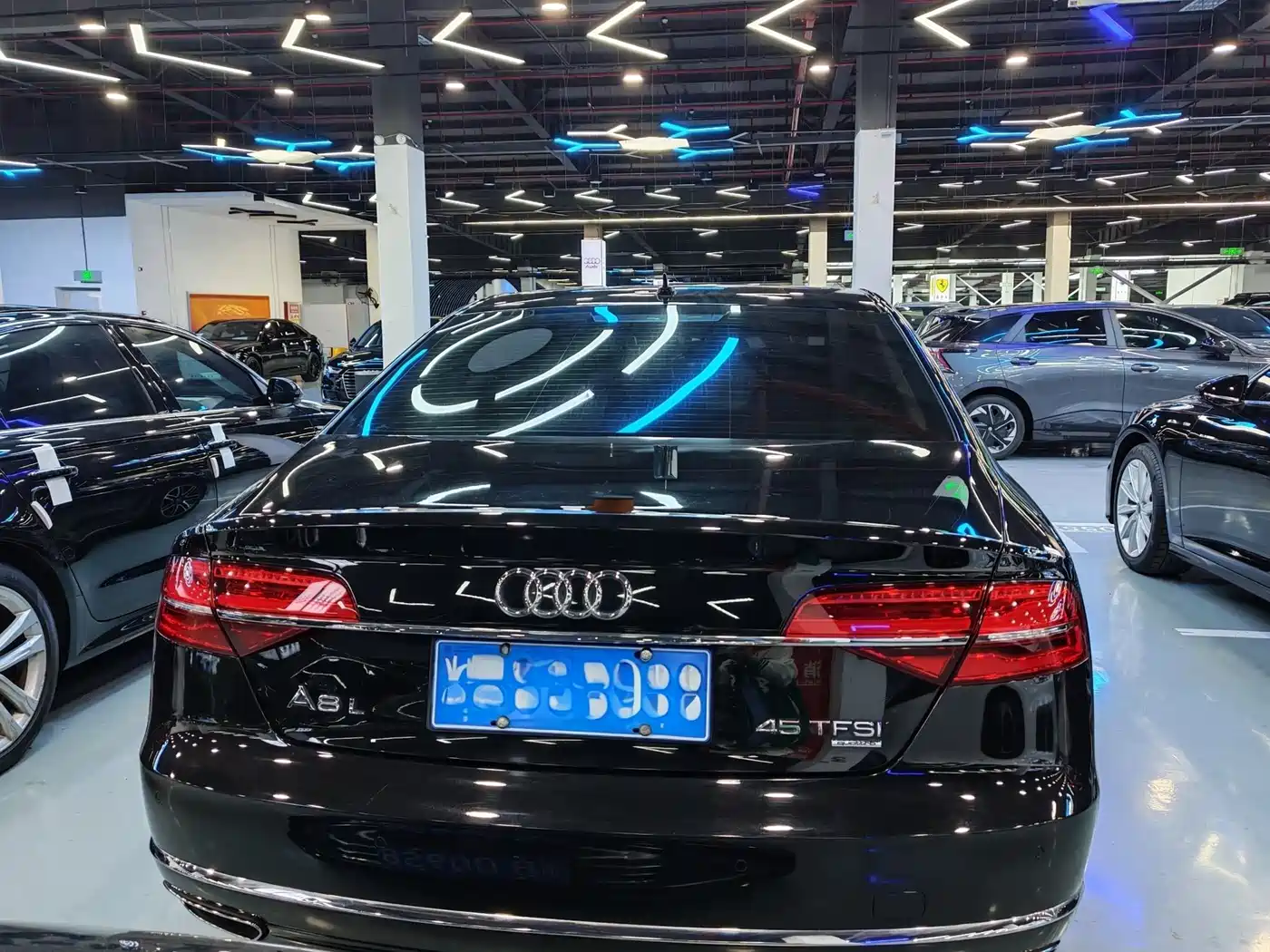 Audi A8 2017 A8L 45 TFSI quattro Comfort фото 23
