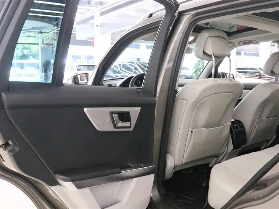 Mercedes-Benz GLK-Class 2013 GLK 300 4MATIC Dynamic Sunroof фото 14