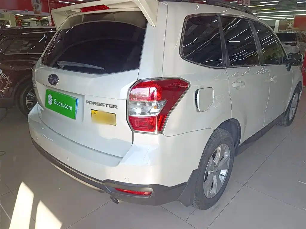 Subaru Forester 2013 2.5i Automatic Luxury Edition фото 7