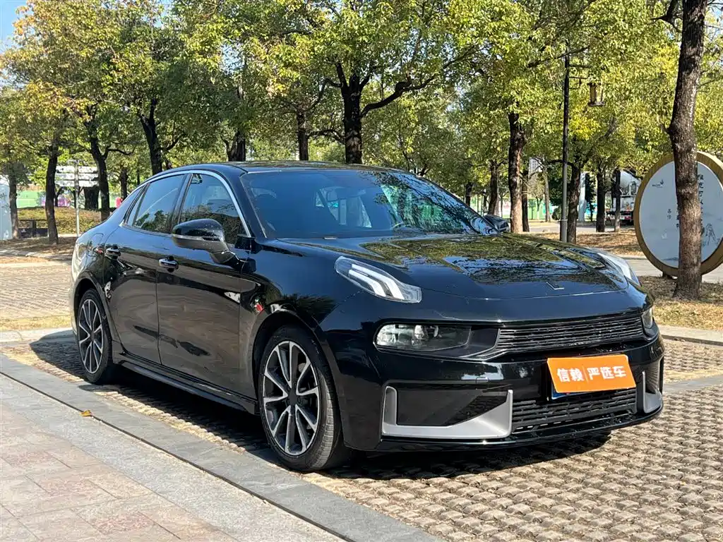 Lynk & Co 03 2018 1.5TD DCT Sport (China V) фото 2