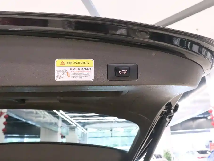 Volkswagen Touareg 2014 2011 3.0TSI Standard