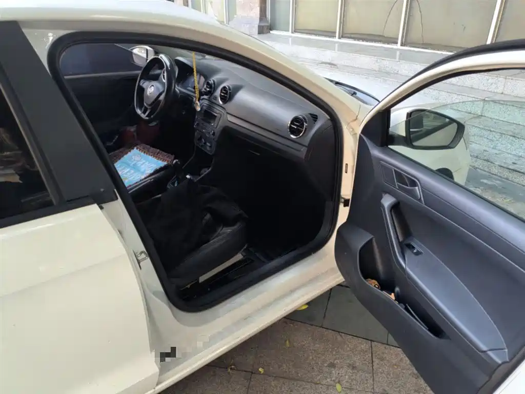 Volkswagen Jetta 2017 1.5L Manual Fashion фото 20