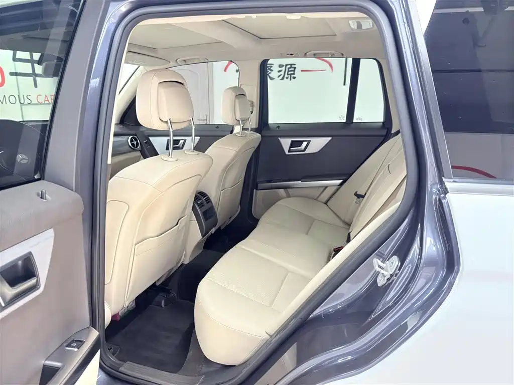 Mercedes-Benz GLK-Class 2013 GLK 300 4MATIC Dynamic Sunroof фото 9