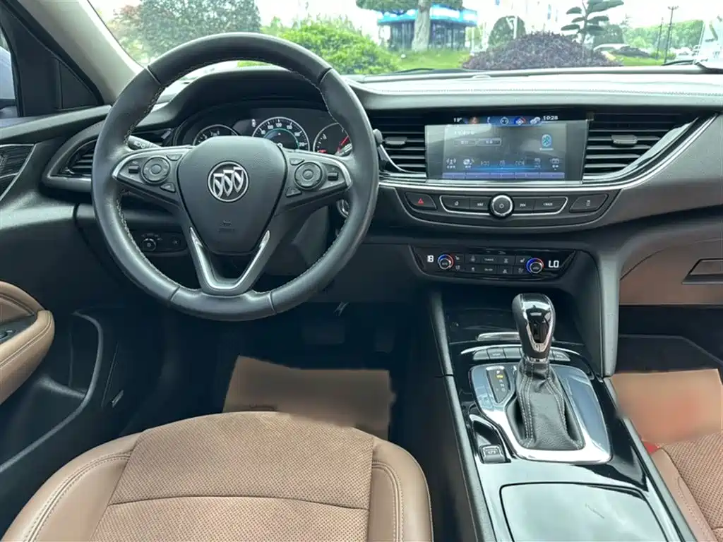 Buick Regal 2019 28T Premium China VI фото 18