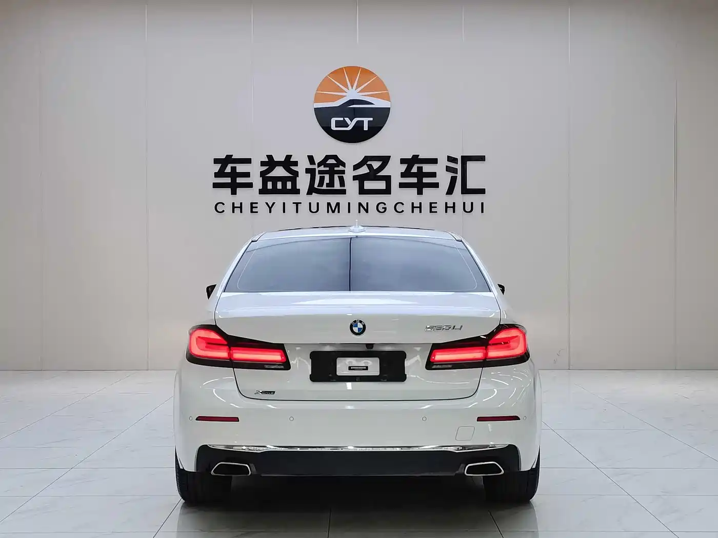 BMW 5 Series 2021 530Li xDrive Luxury Package фото 5
