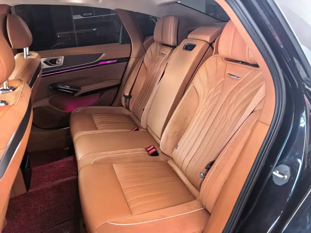 Hongqi H9 2025 2025 Facelift 2.0T 2WD Flagship Private Style Edition 5-seater