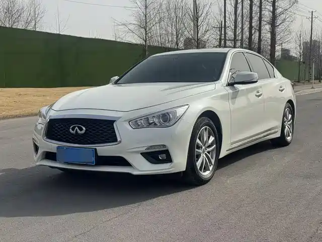 INFINITI Q50L