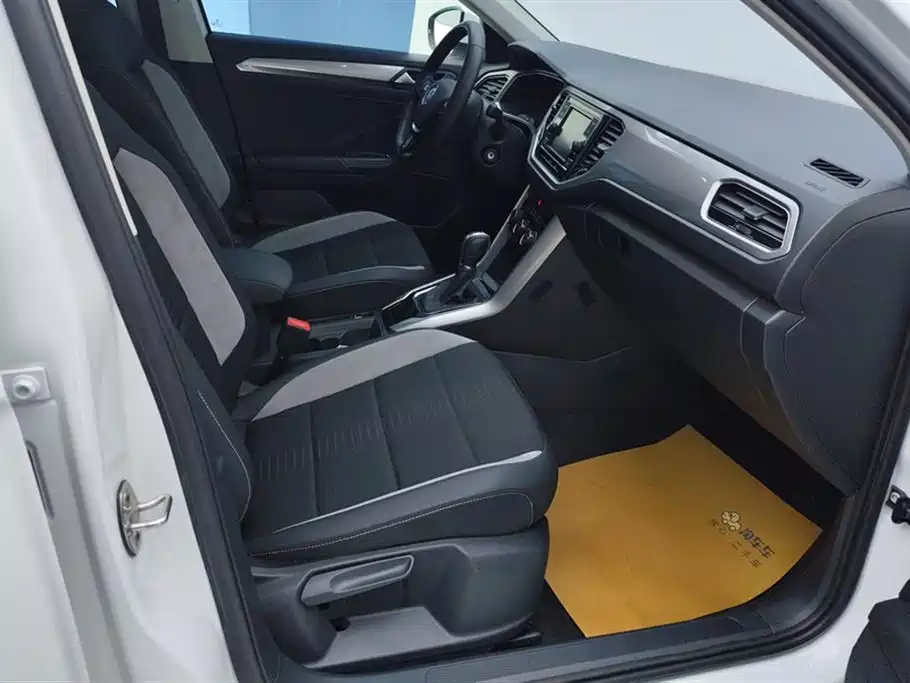 Volkswagen T-ROC 2019 230TSI DSG 2WD Progressive Version China VI фото 8
