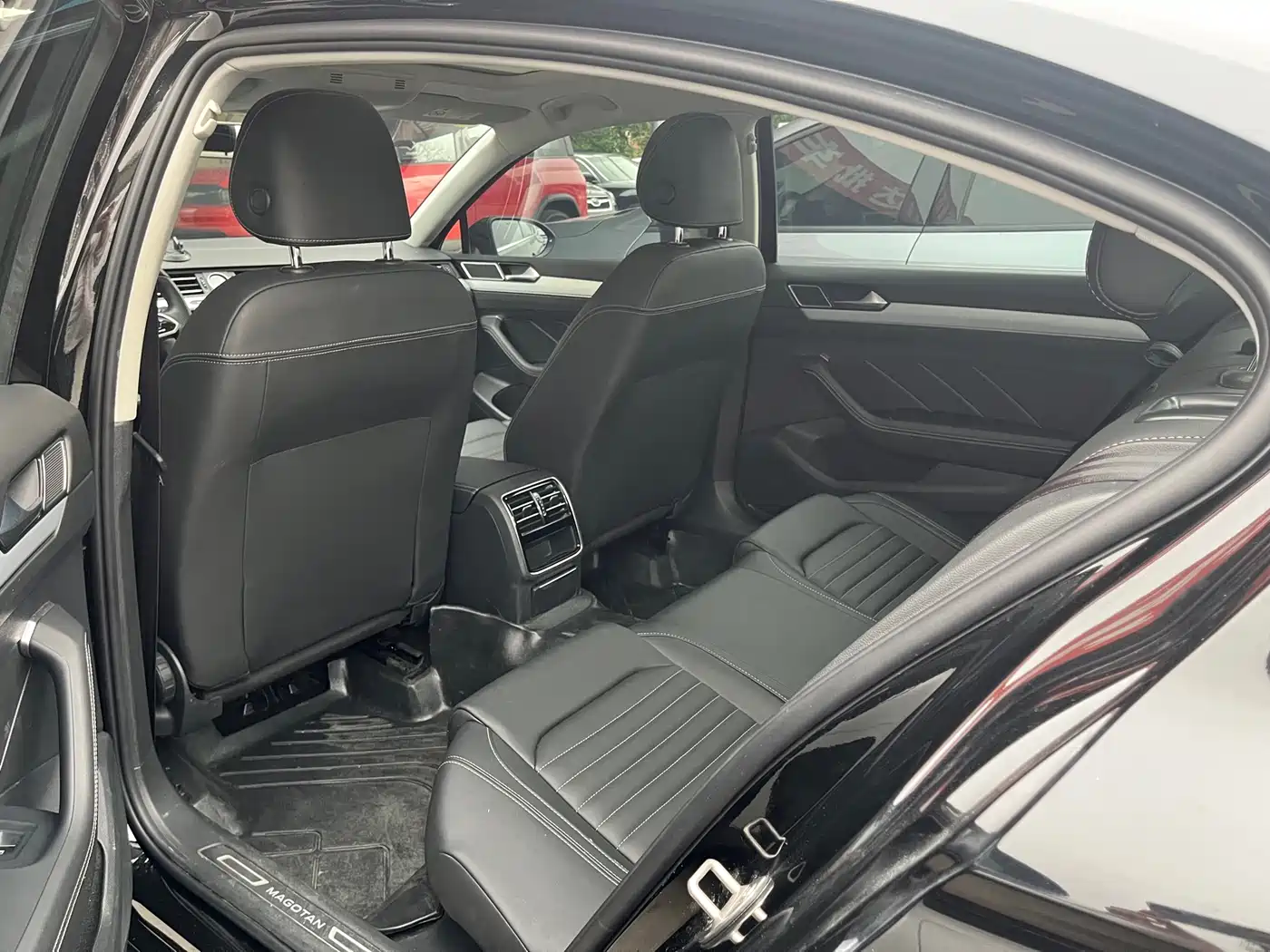 Volkswagen Magotan 2025 Popular Edition 280TSI DSG Comfort фото 12