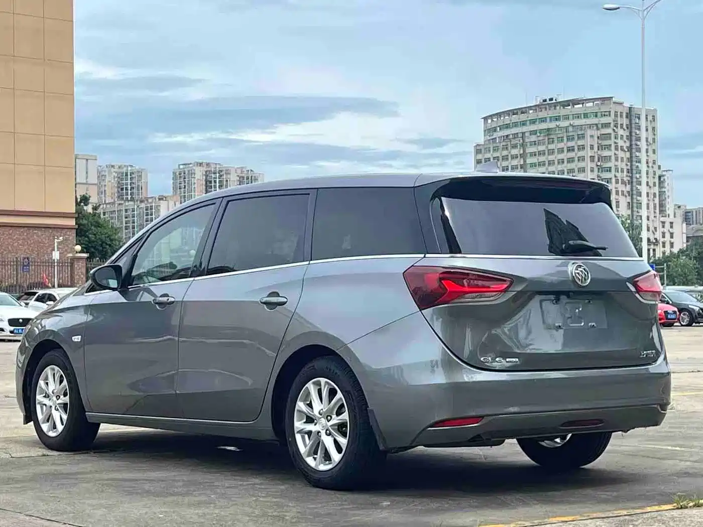 Фото 6 - Buick GL6
