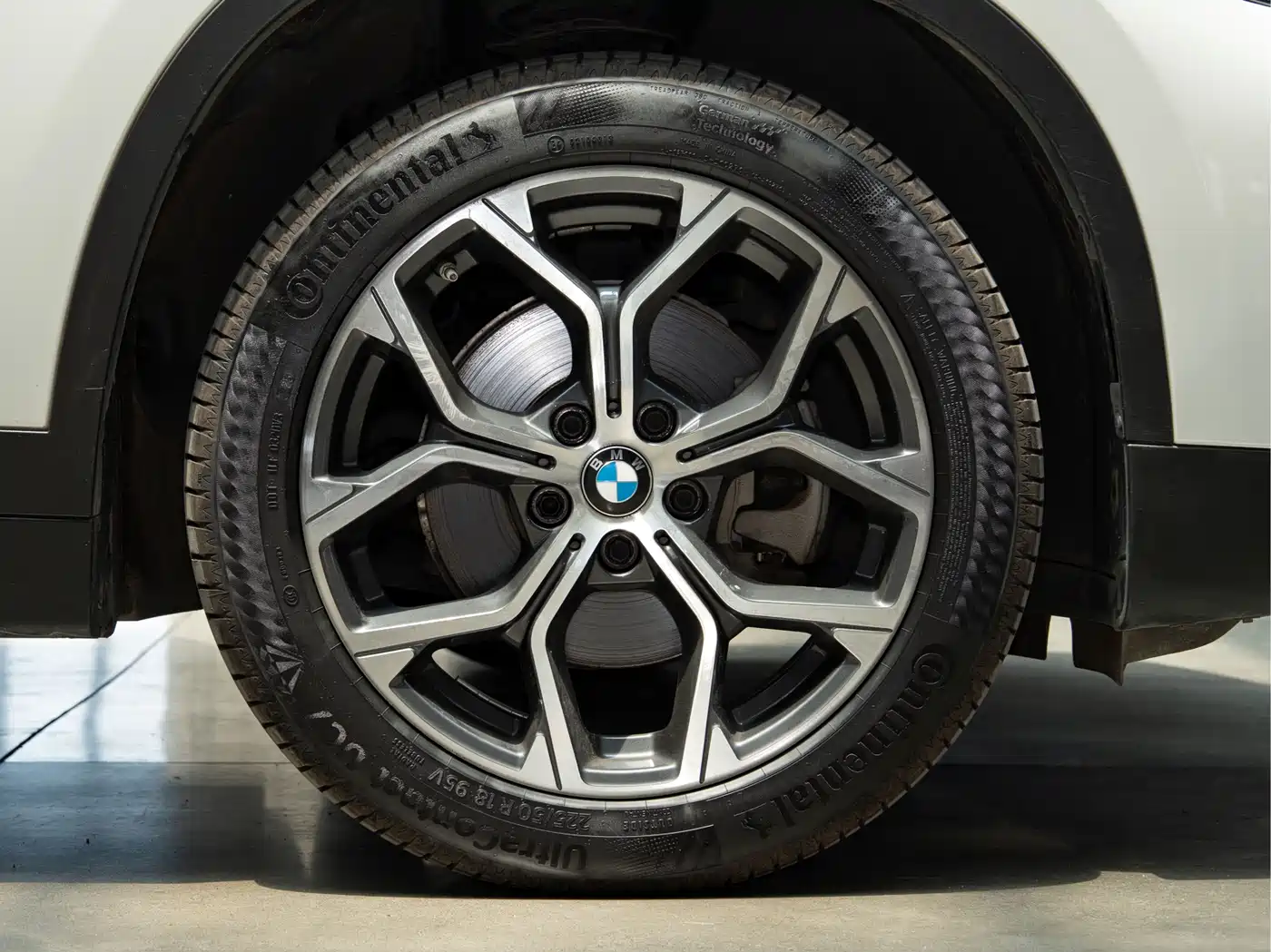 BMW X1 2022 sDrive20Li Premium фото 21