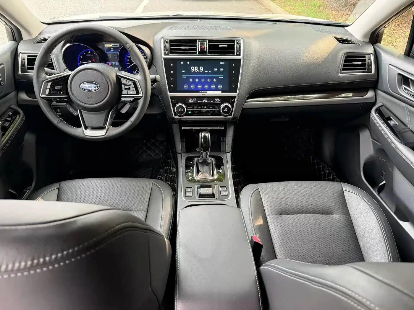 SUBARU OUTBACK