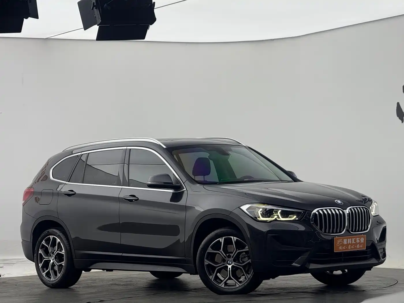 BMW X1 2022 sDrive25Li Leading фото 3