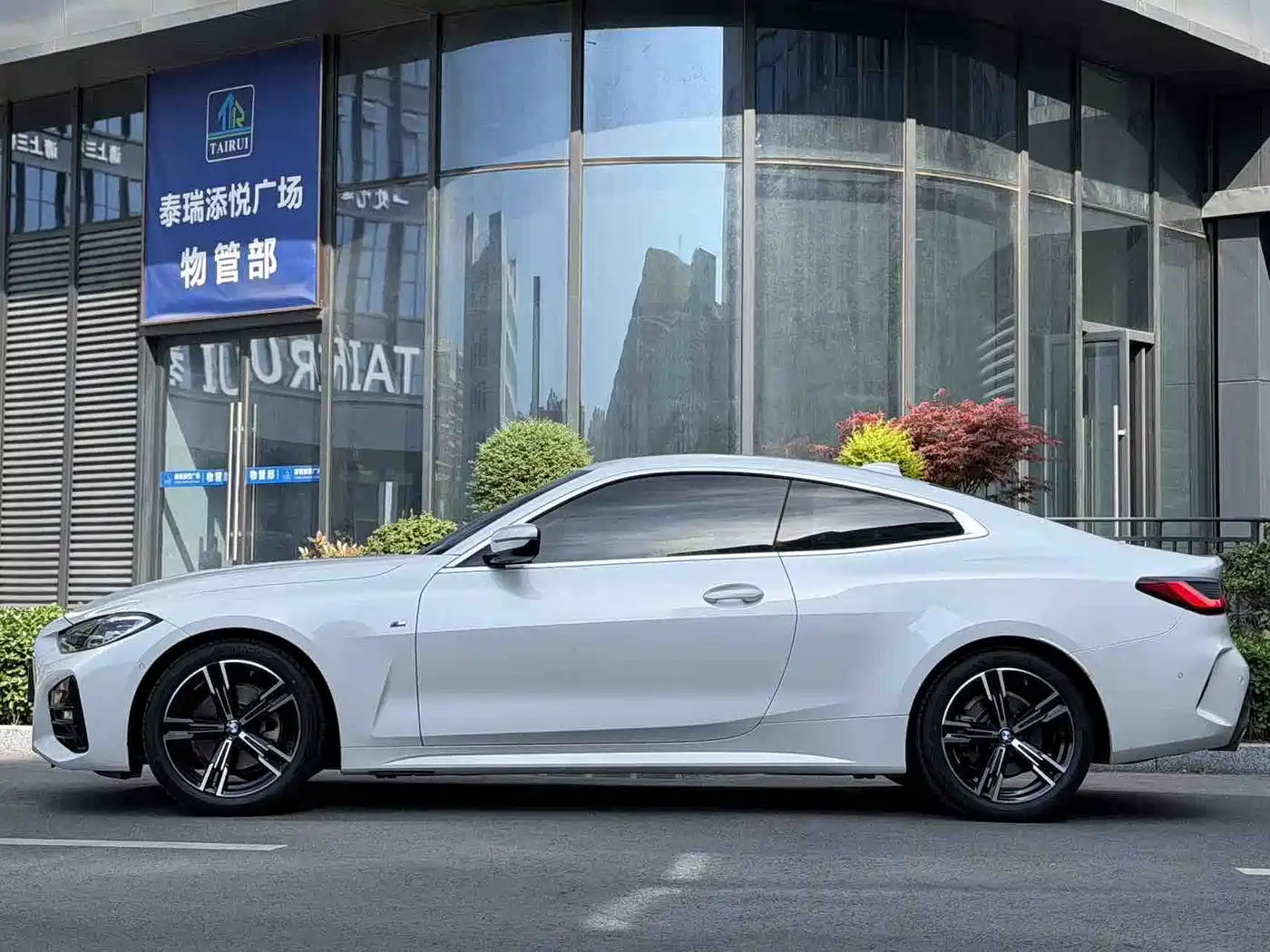 BMW 4 Series 2022 425i M Sport Package фото 2