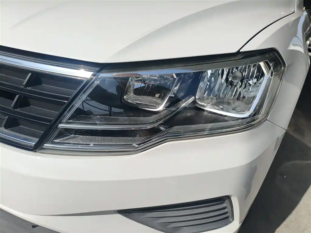 Volkswagen Jetta 2017 1.5L Automatic Fashion фото 18