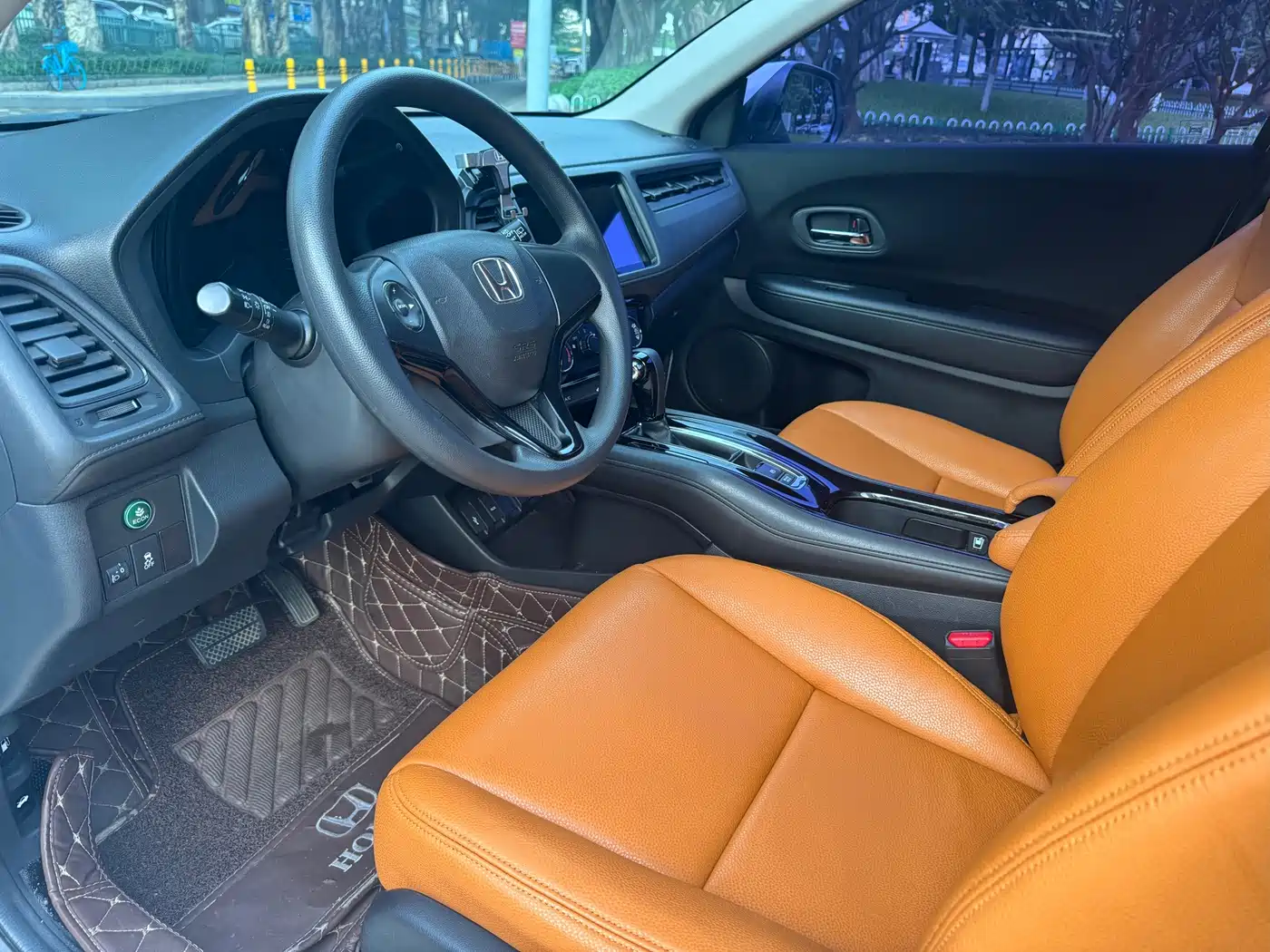 Honda Vezel 2015 2015 1.8L CVT FWD Elite