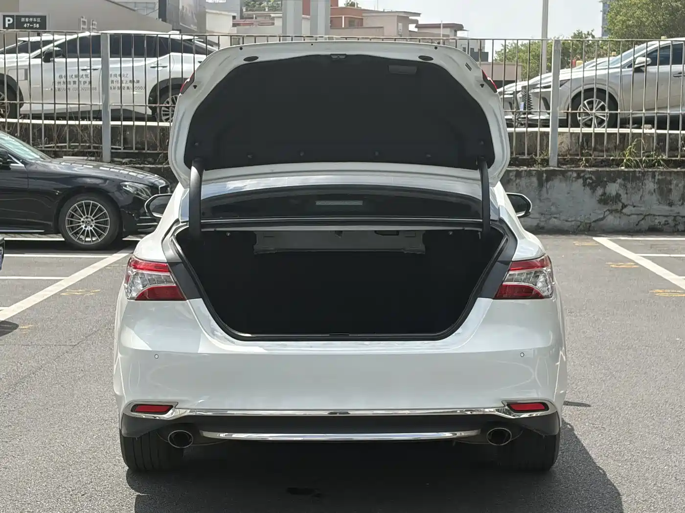 Toyota Camry 2023 2021 2.0G Luxury Edition