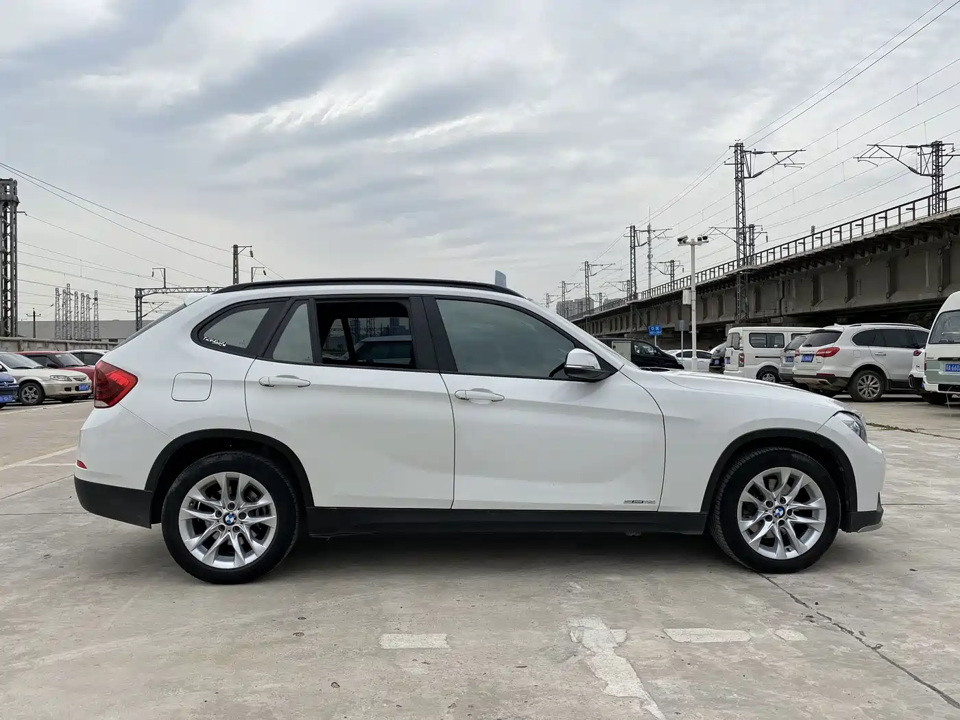 Фото 11 - BMW X1