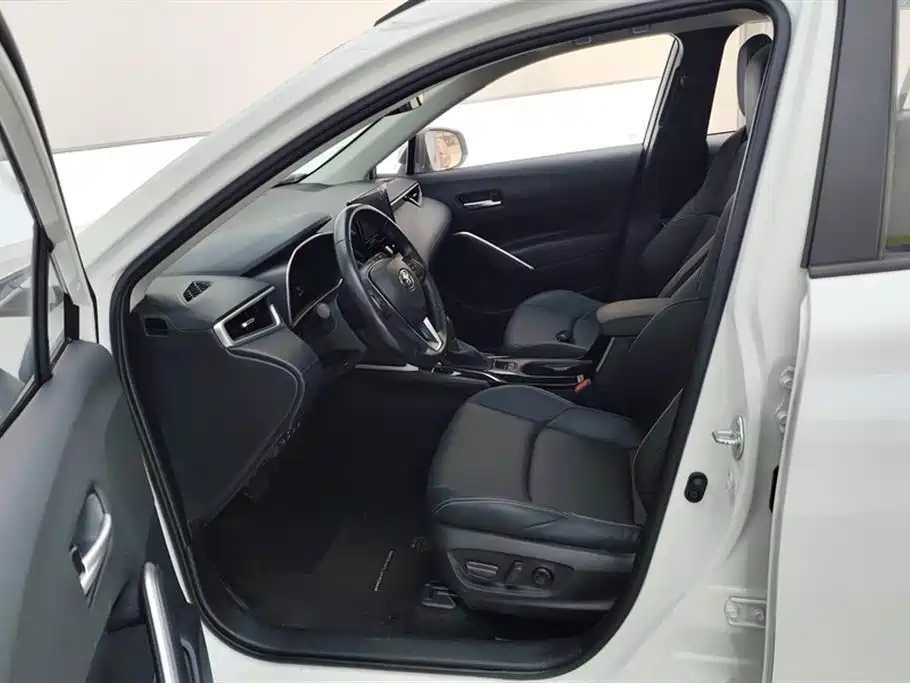 Toyota Frontlander 2023 2.0L Smart Hybrid Dual Engine Prestige Edition фото 9