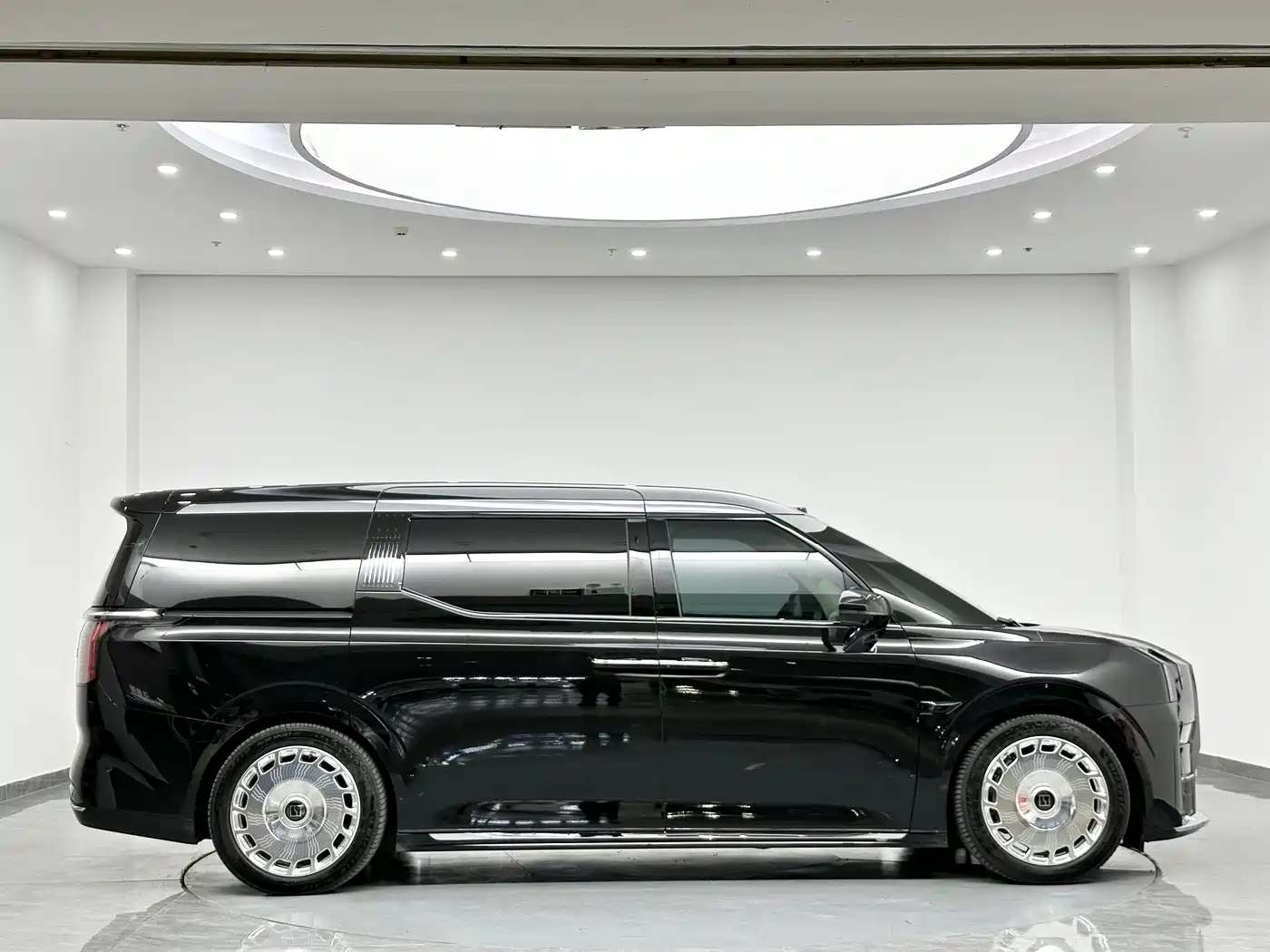 ZEEKR EXTREME KRYPTON 009