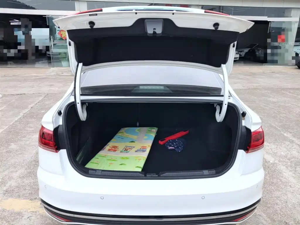 Volkswagen Bora 2023 200TSI DSG Yuexing Edition фото 19