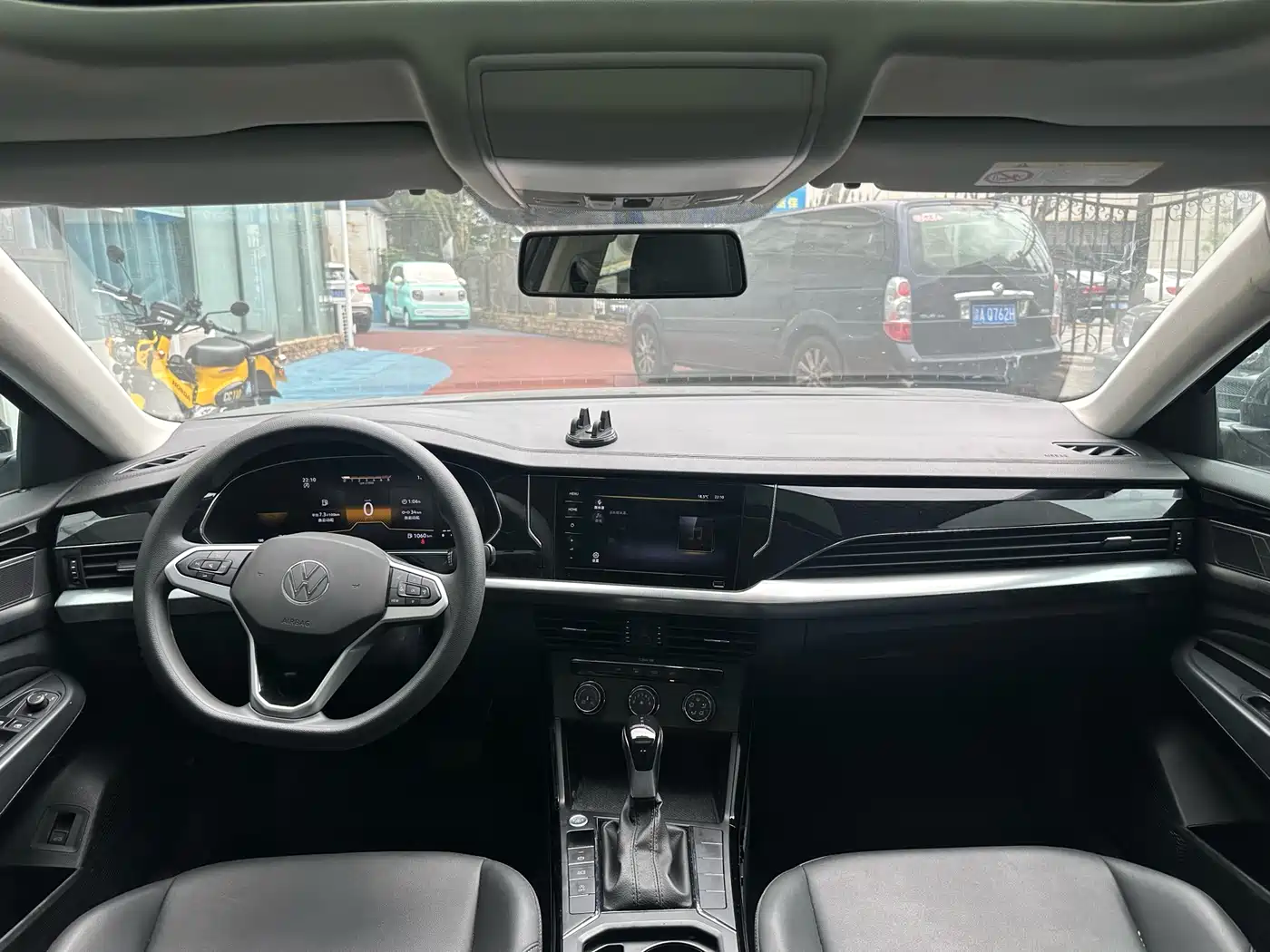 Volkswagen Passat 2025 Outstanding 280TSI Business Edition фото 15