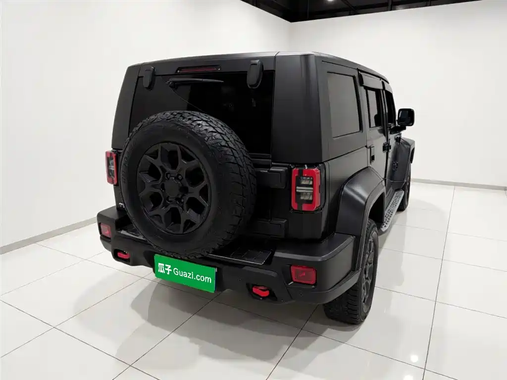 BAIC ORV Beijing Offroad BJ40 2024 2.0D Blade Hero Glory Edition фото 7