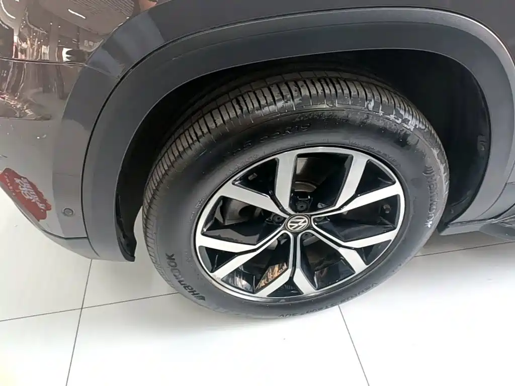 Фото 23 - Volkswagen Teramont