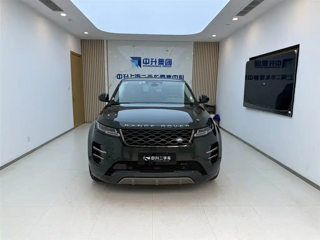 Land Rover Range Rover Evoque 2023 Range Rover Evoque L 249PS Luxury Edition фото 2