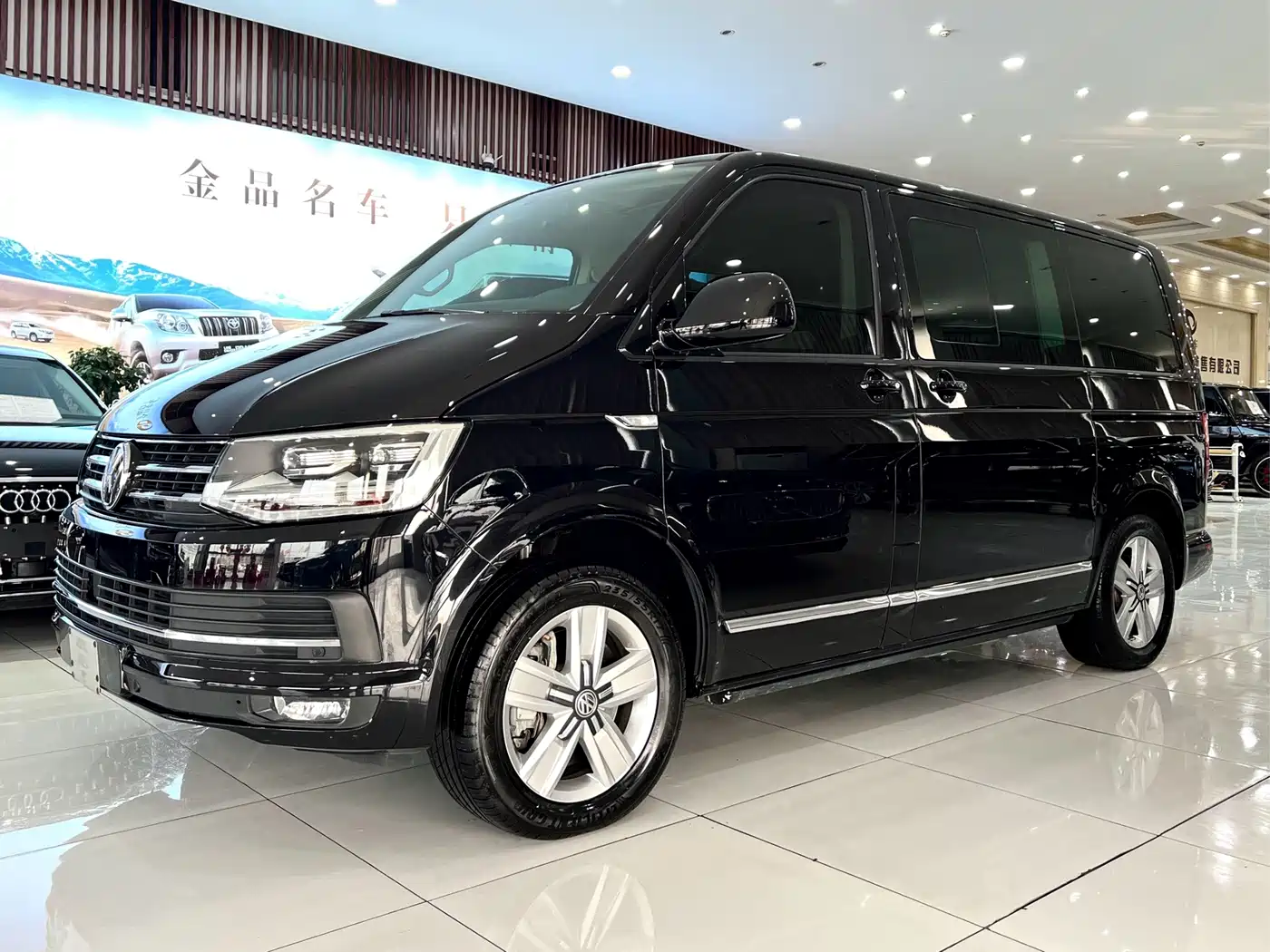 Volkswagen Multivan 2017 2016 2.0TSI AWD Premium 6-Seater