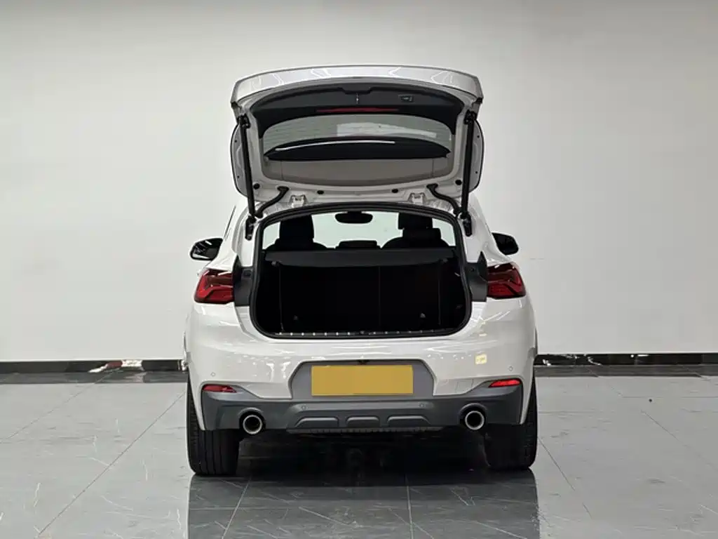 BMW X2 2024 2023 sDrive25i M Off-Road Package