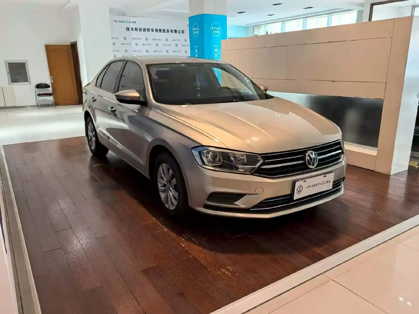 Volkswagen Bora 2016 Model 1.6L Automatic Fashion фото 3