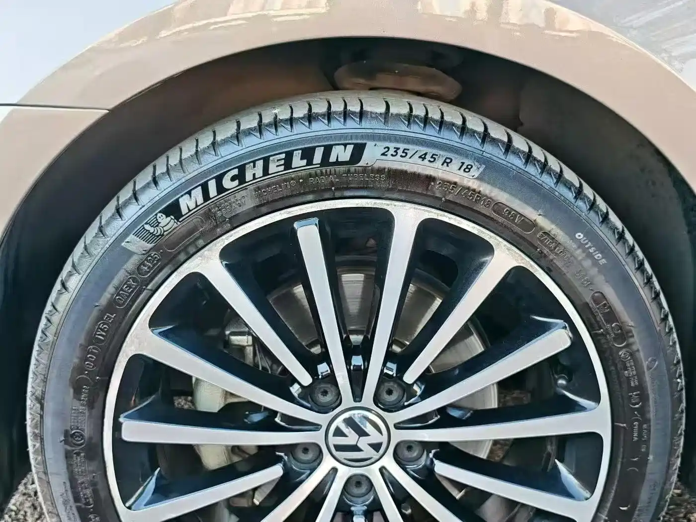 Фото 6 - Volkswagen Passat
