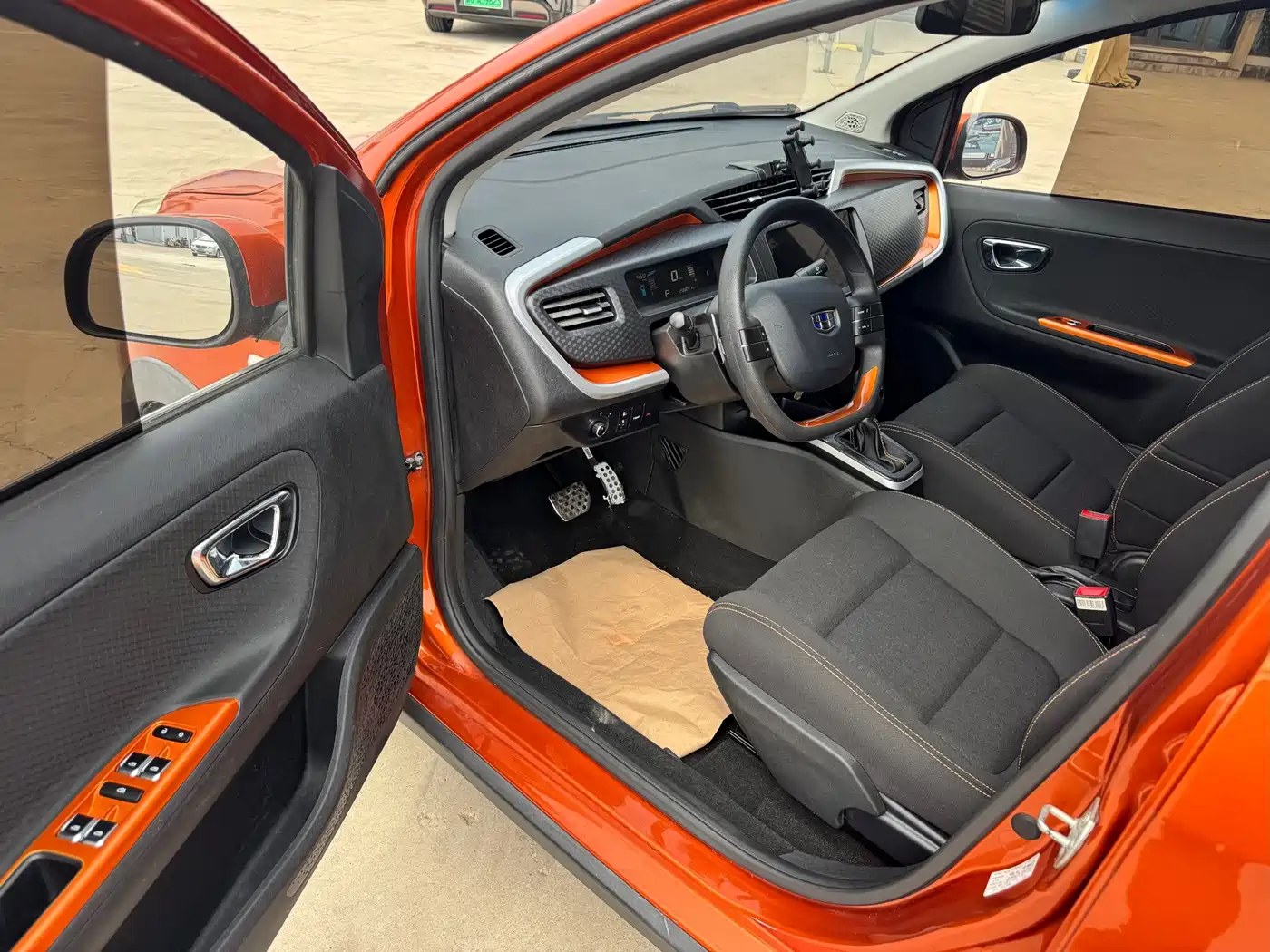 Geely Yuanjing X1 2018 2017 1.3L Auto Fun Edition
