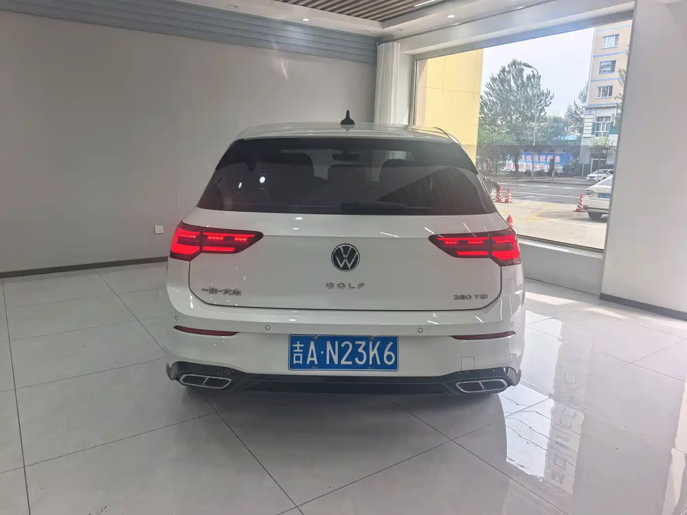 Фото 5 - Volkswagen Golf