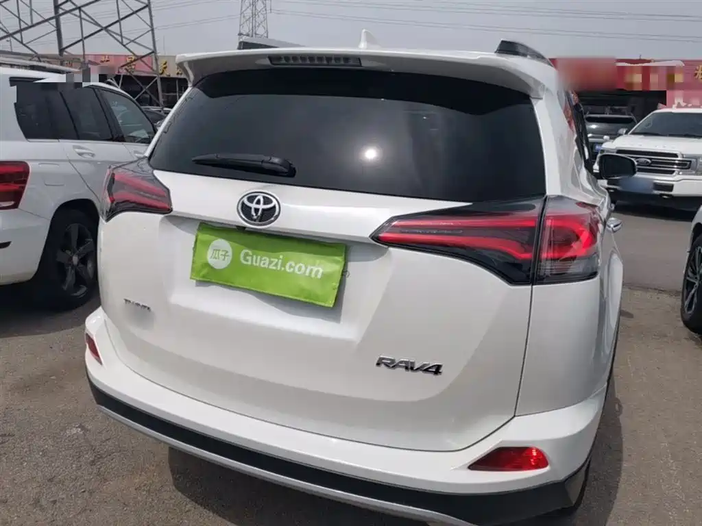 Toyota RAV4 Rongfang 2016 2.0L CVT 2WD Smart (China V) фото 6