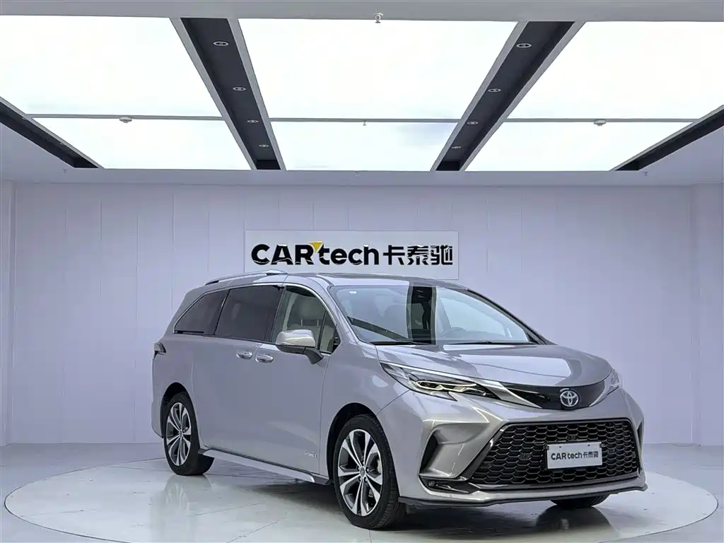 Toyota Granvia 2023 2.5L Hybrid Prestige PLUS Edition фото 3