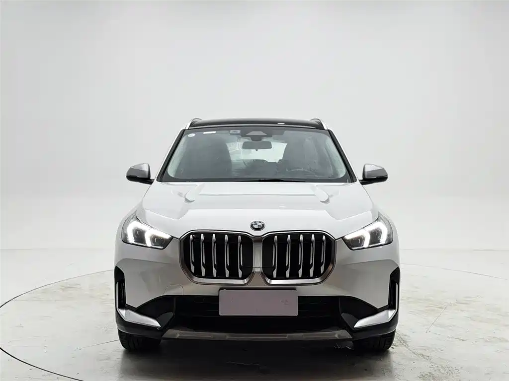 BMW X1 2023 sDrive20Li X Design Package фото 2