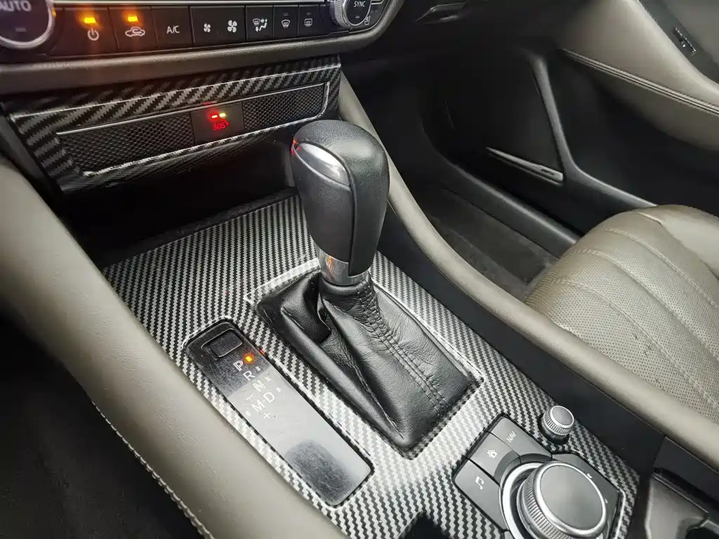Mazda Atenza, миниатюра 13