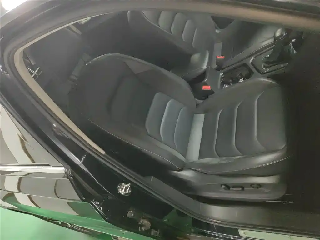 Volkswagen Tiguan L 2018 330TSI Automatic 2WD Luxury Edition фото 20