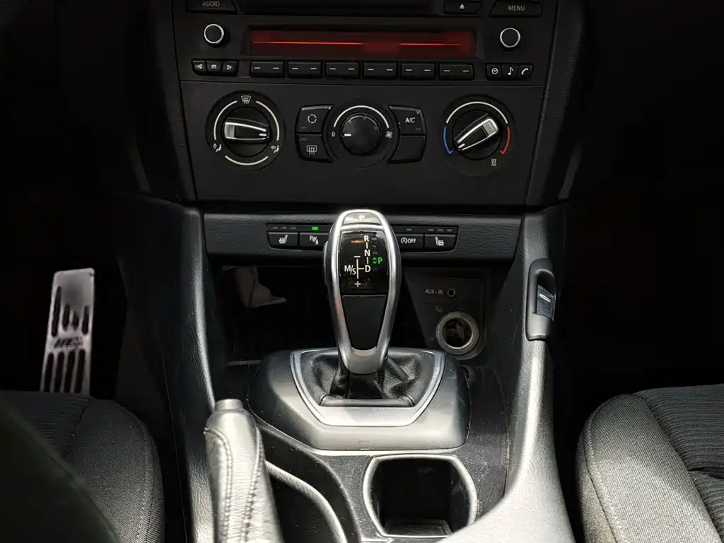 BMW X1 2015 Model sDrive18i Fashion Advanced Edition фото 7