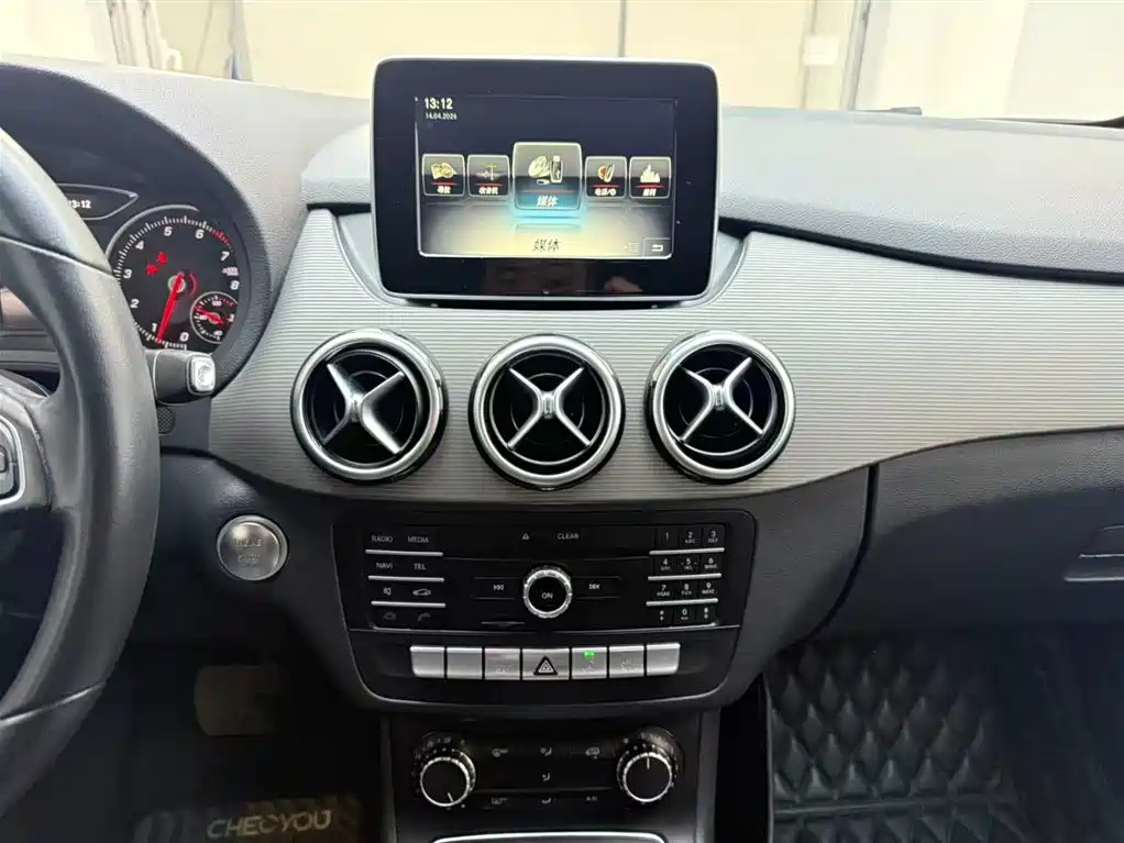 Mercedes-Benz B-Class 2017 B 180 фото 20
