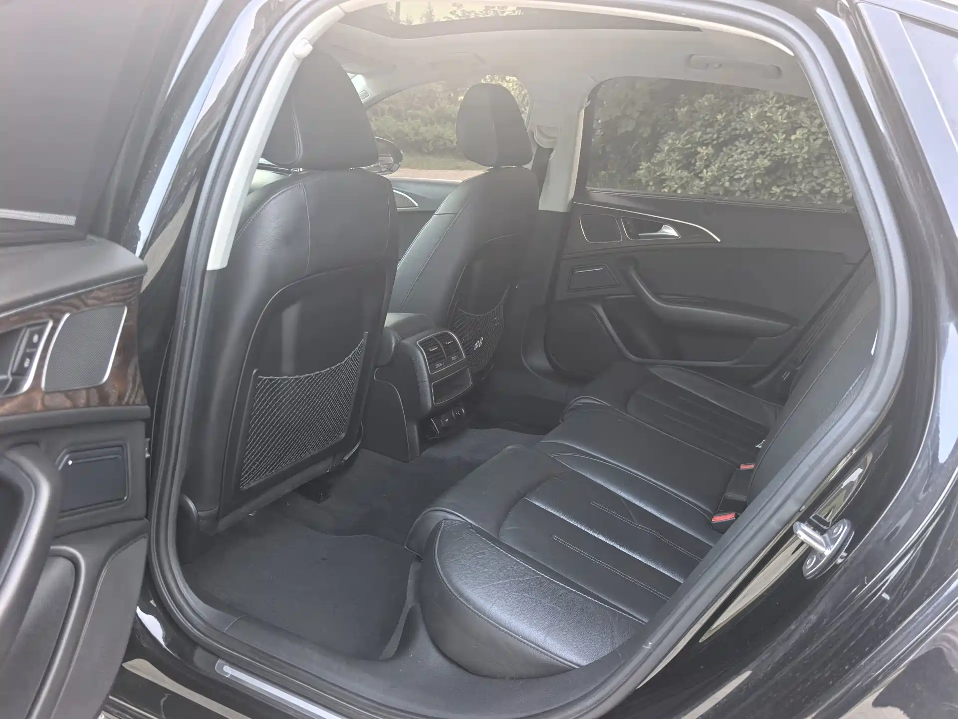 Фото 5 - Audi A6L