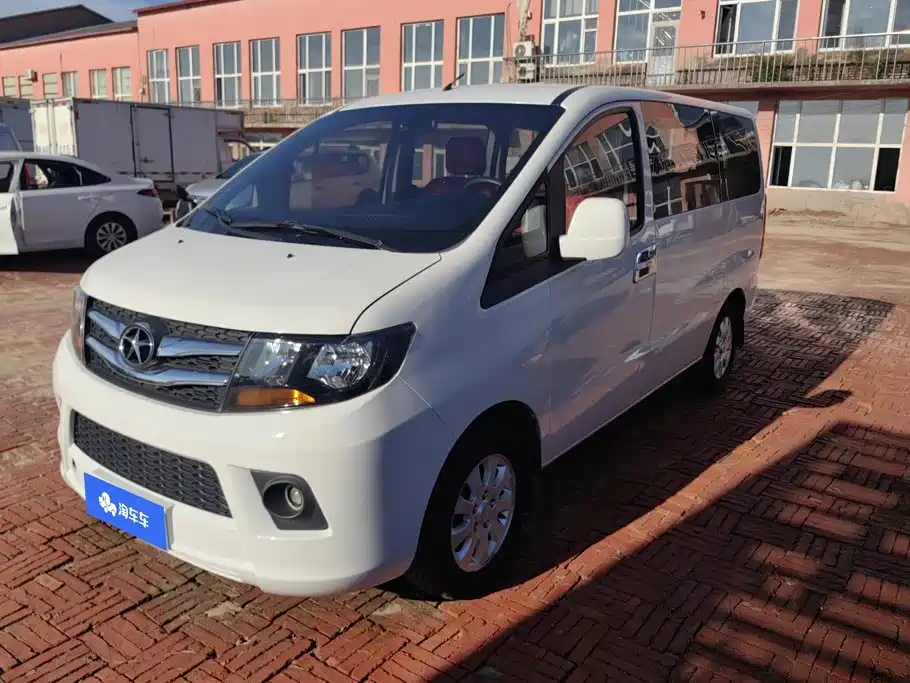 JAC Refine M3 2018 2015 Maker Edition 1.6L Luxury